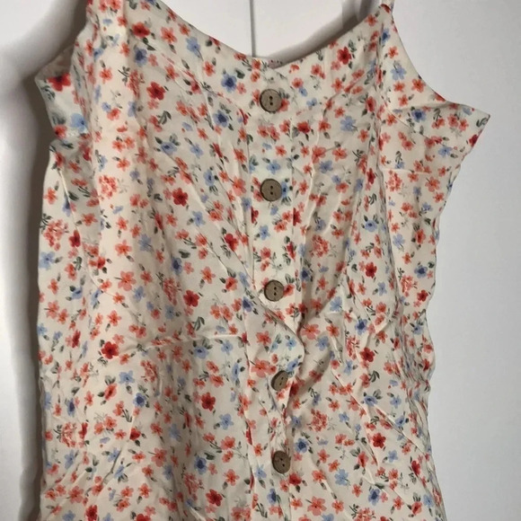 🌸NEW🌸 PINK ROSE Floral Blouse. - Picture 2 of 7